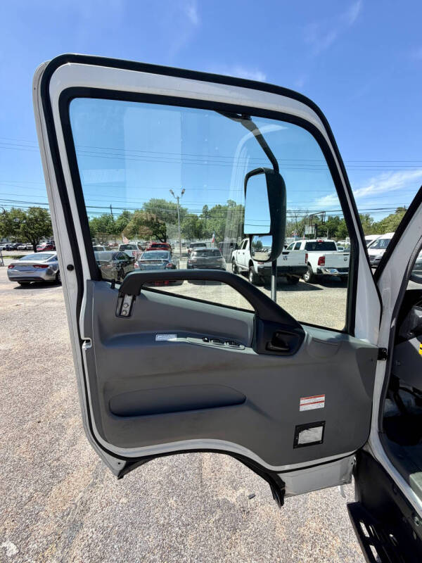 2019 Hino 155