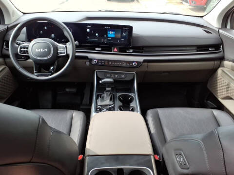 2025 Kia Carnival SX