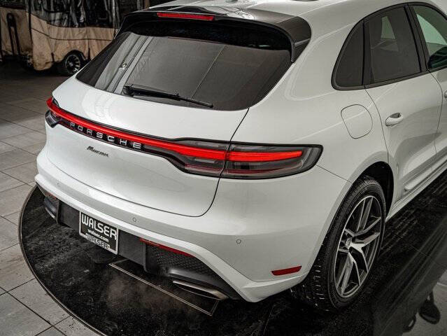 2025 Porsche Macan