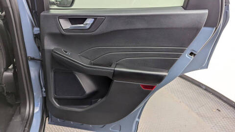 2025 Ford Escape ST-Line Select