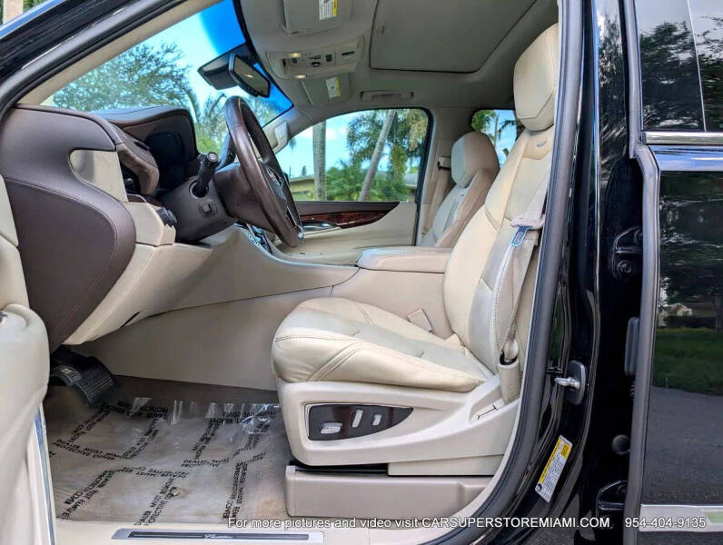 2015 Cadillac Escalade Luxury