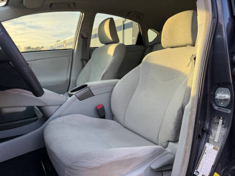 2013 Toyota Prius Three