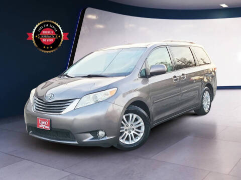 2014 Toyota Sienna for sale at LUNA CAR CENTER in San Antonio TX