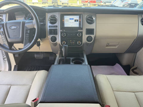 2017 Ford Expedition EL XLT