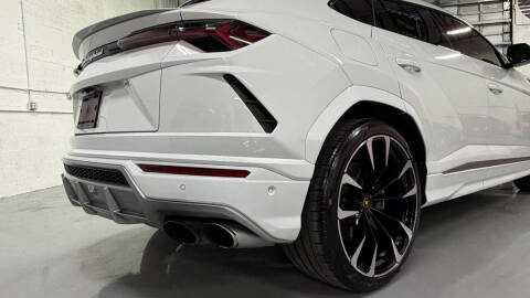 2020 Lamborghini Urus