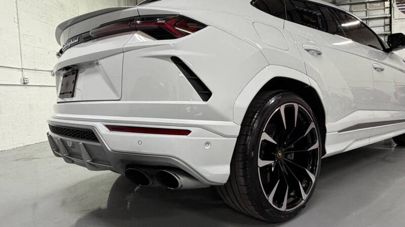 2020 Lamborghini Urus