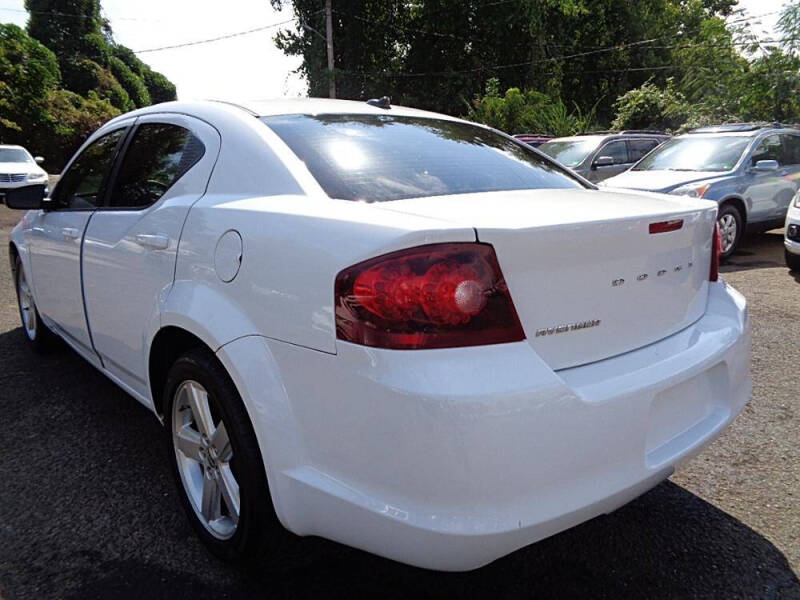 2013 Dodge Avenger SE
