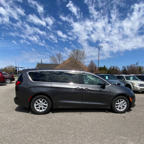2017 Chrysler Pacifica Touring