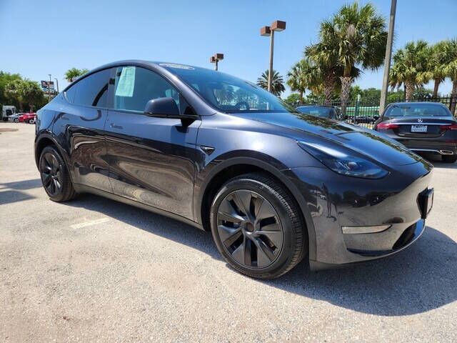 2024 Tesla Model Y 23
