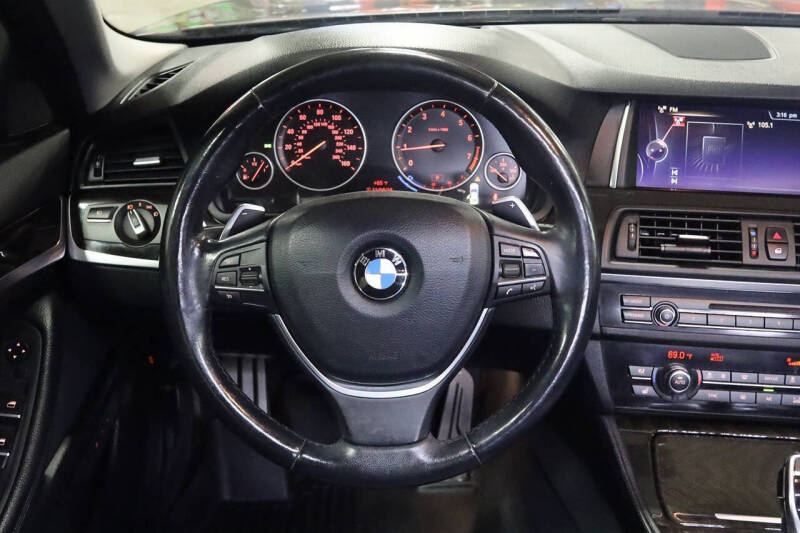 2016 BMW 5 Series 528i xDrive
