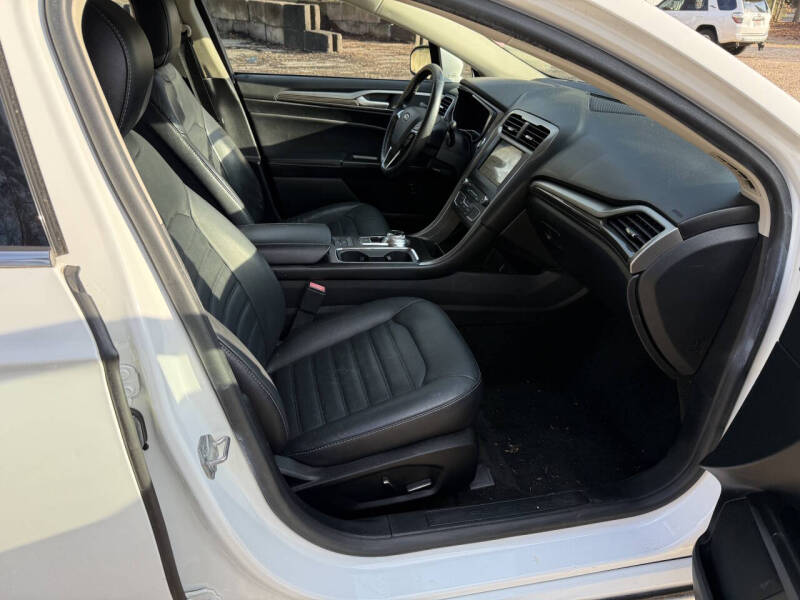 2018 Ford Fusion Hybrid SE