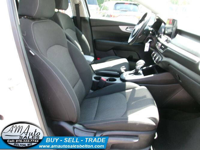 2022 Kia Forte FE