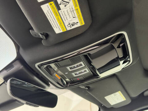 2019 Land Rover Range Rover Velar P250 R-Dynamic SE