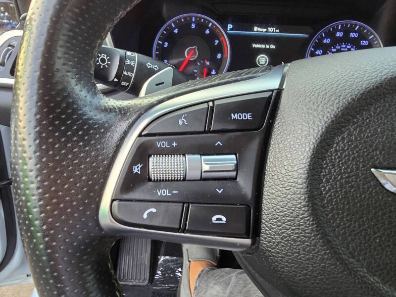 2020 Genesis G70 2.0T