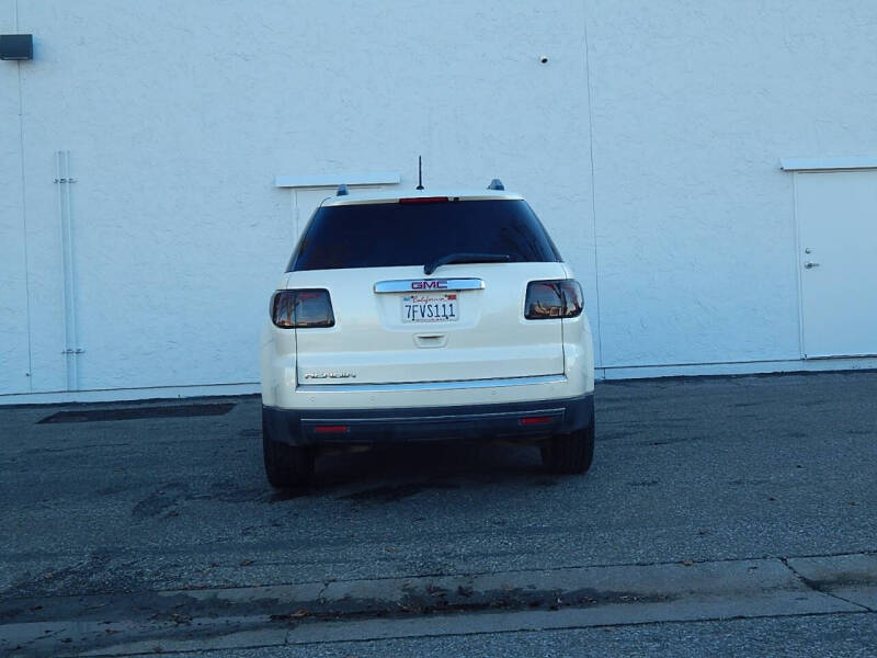 2015 GMC Acadia SLE-2