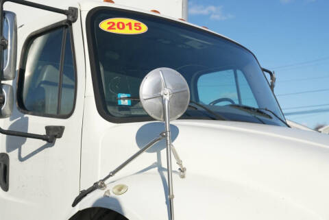 2015 Freightliner M2 106