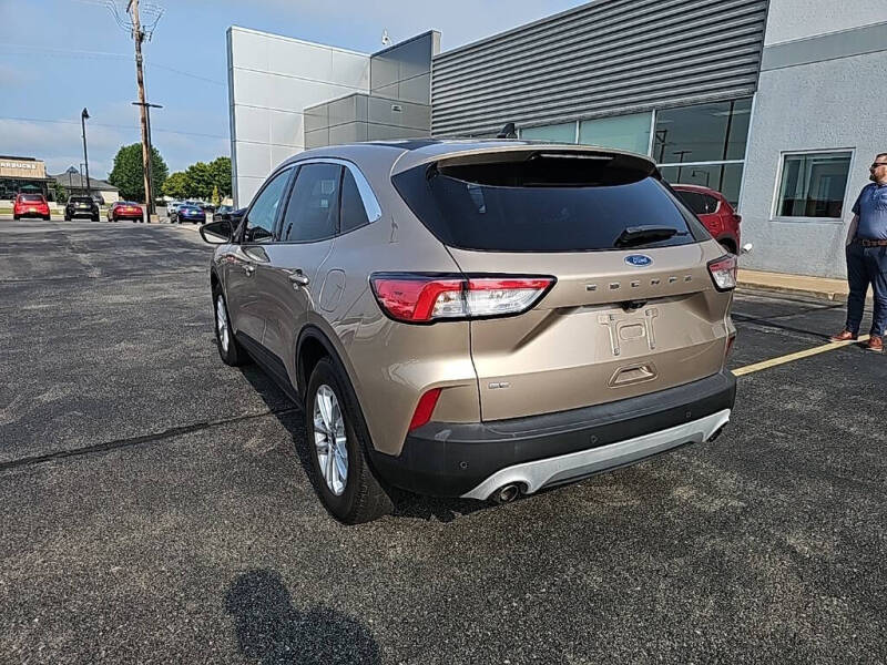 2021 Ford Escape SE