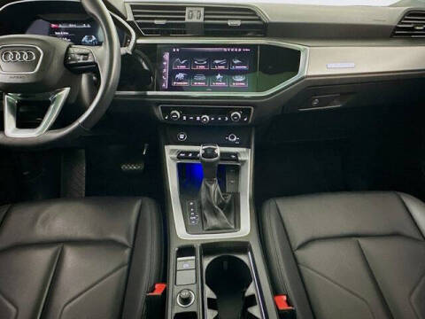 2023 Audi Q3 quattro S line Prem Plus 45 TFSI