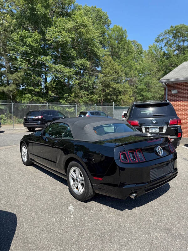 2014 Ford Mustang V6