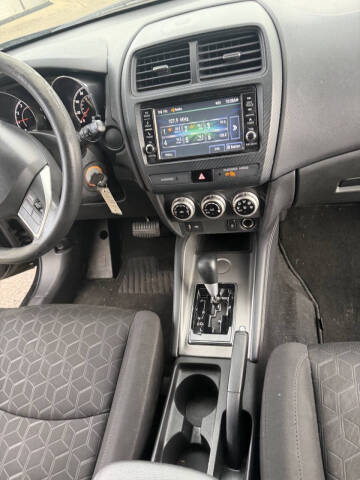 2020 Mitsubishi Outlander Sport SE