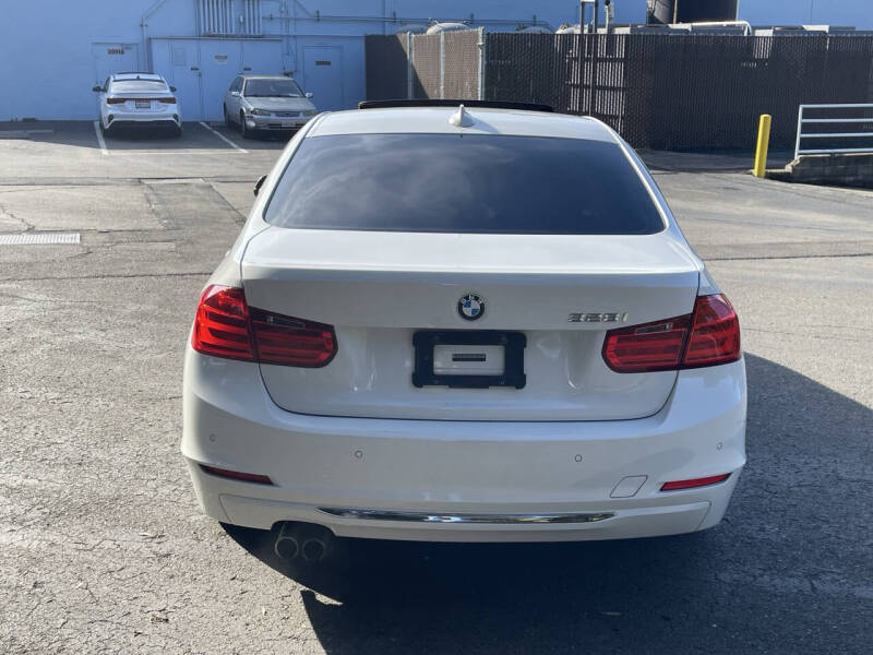 2013 BMW 3 Series 328i