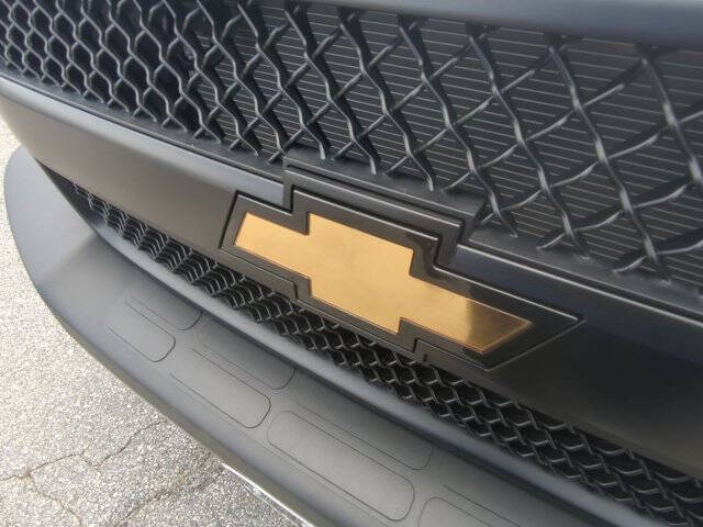 2025 Chevrolet Express 2500