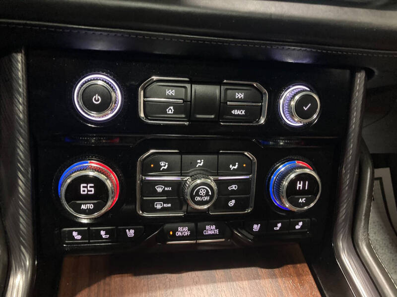 2023 GMC Yukon XL Denali Ultimate