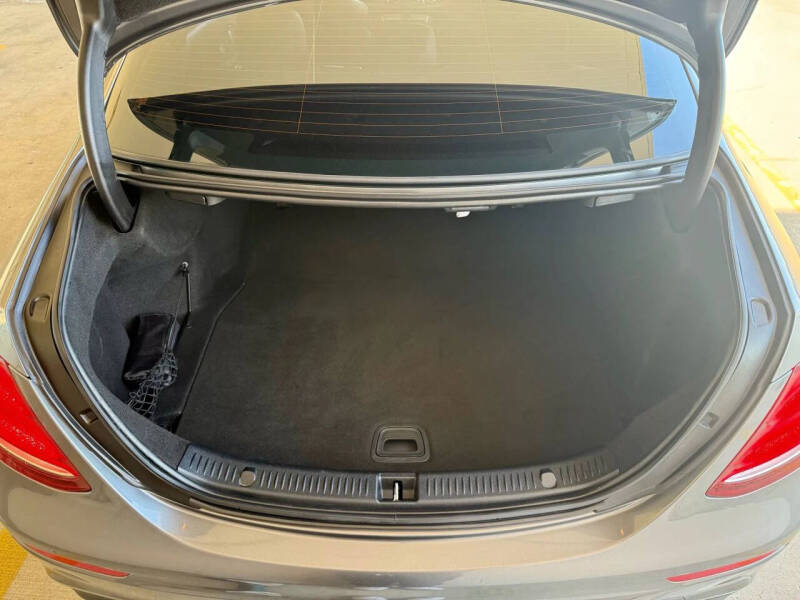 2019 Mercedes-Benz E-Class E 300