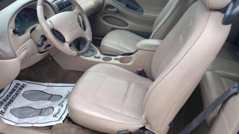 2003 Ford Mustang Premium
