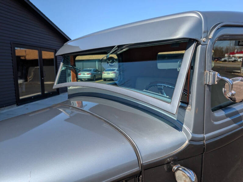 1933 Ford Model BB