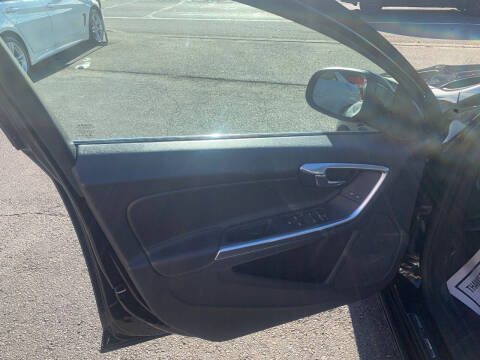 2017 Volvo V60 T5 Premier