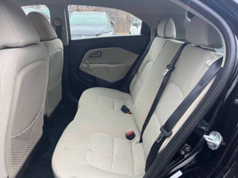 2013 Kia Rio 5-Door LX