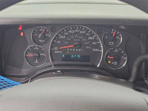 2025 Chevrolet Express 3500