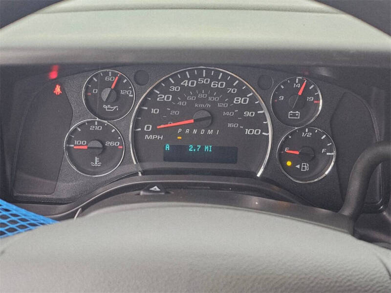 2025 Chevrolet Express 3500