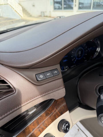 2017 Cadillac Escalade Luxury