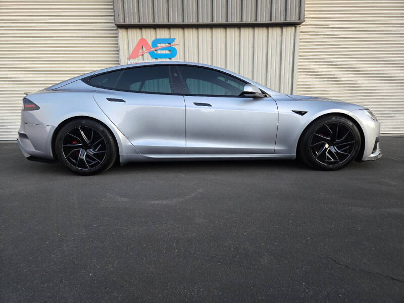 2026 Tesla Model S Plaid