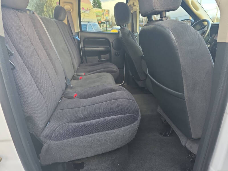 2004 Dodge Ram 1500 SLT