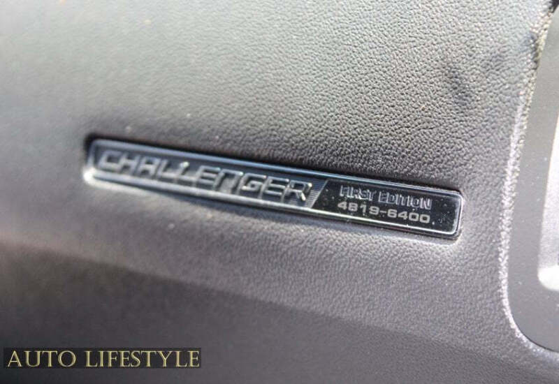 2008 Dodge Challenger SRT8