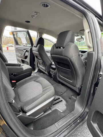 2017 Chevrolet Traverse LT