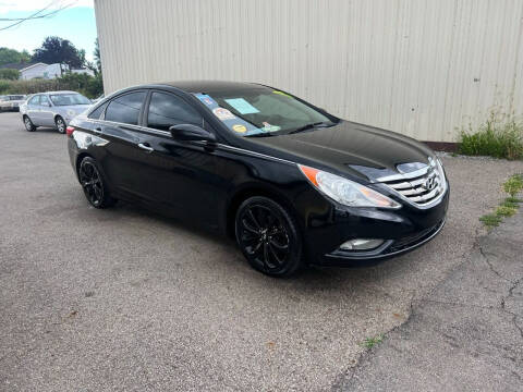 2011 Hyundai Sonata for sale at BNM AUTO GROUP LLC in Girard OH