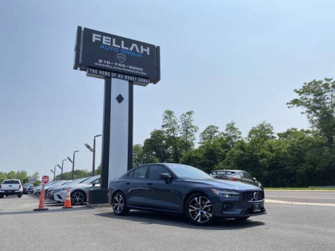 2024 Volvo S60 B5 Core Dark Theme