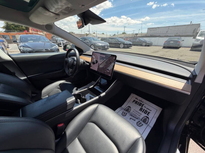 2019 Tesla Model 3 Standard Range Plus