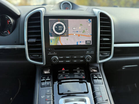 2018 Porsche Cayenne Platinum Edition