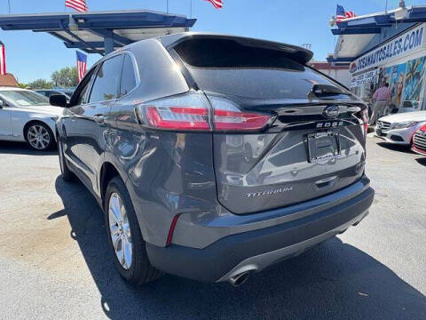 2022 Ford Edge Titanium
