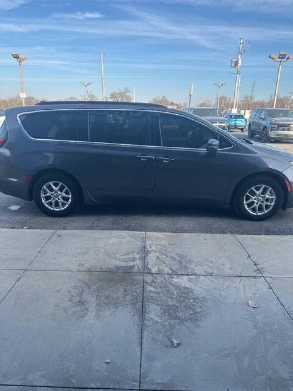 2022 Chrysler Pacifica Touring L