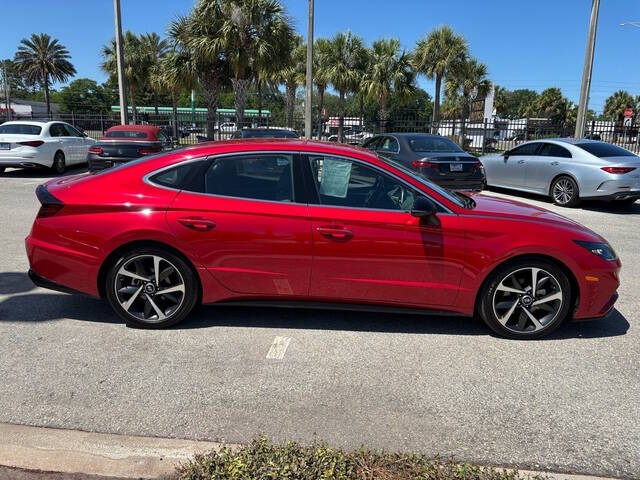 2021 Hyundai Sonata 17