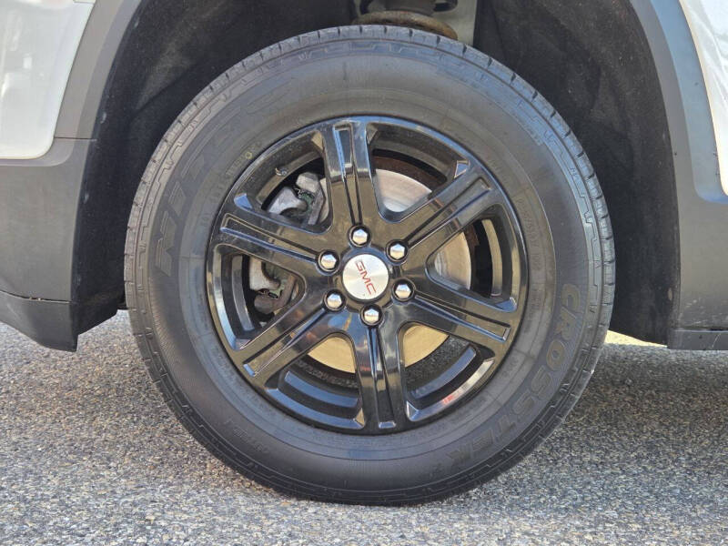 2017 GMC Acadia SLE-1