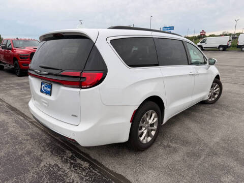 2022 Chrysler Pacifica Touring L