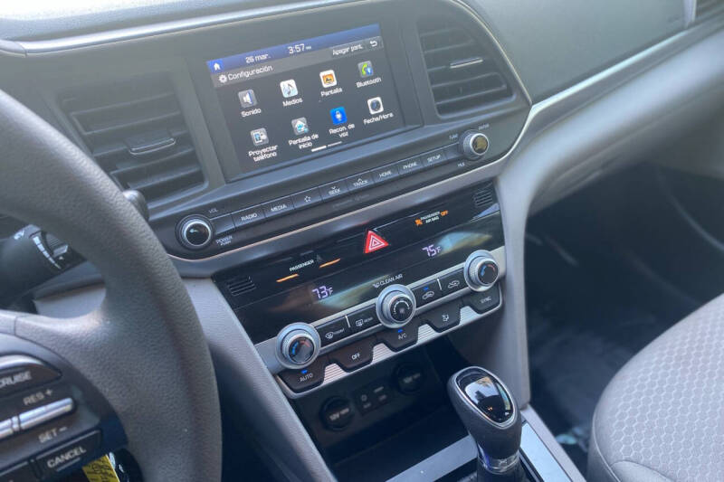 2020 Hyundai Elantra