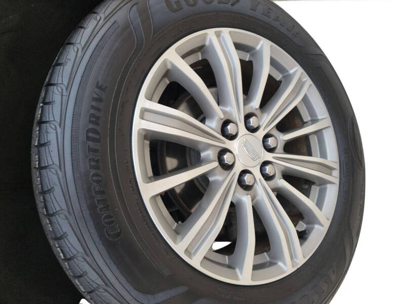 2017 Cadillac XT5 Luxury